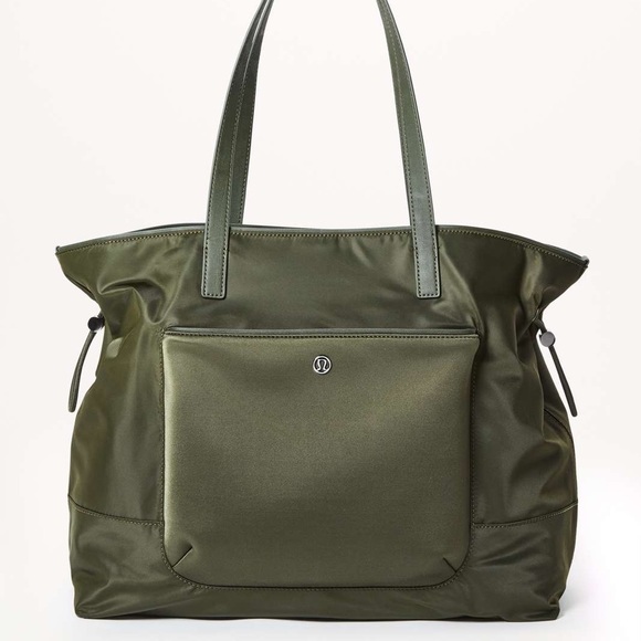 lululemon athletica Handbags - Lululemon all set shopper tote (olive green)